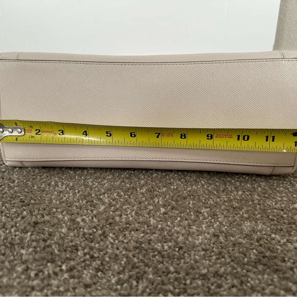 BNWT Coach Ava Tote in Crossgrain Leather – Chalk (F57526) - Picture 9 of 16